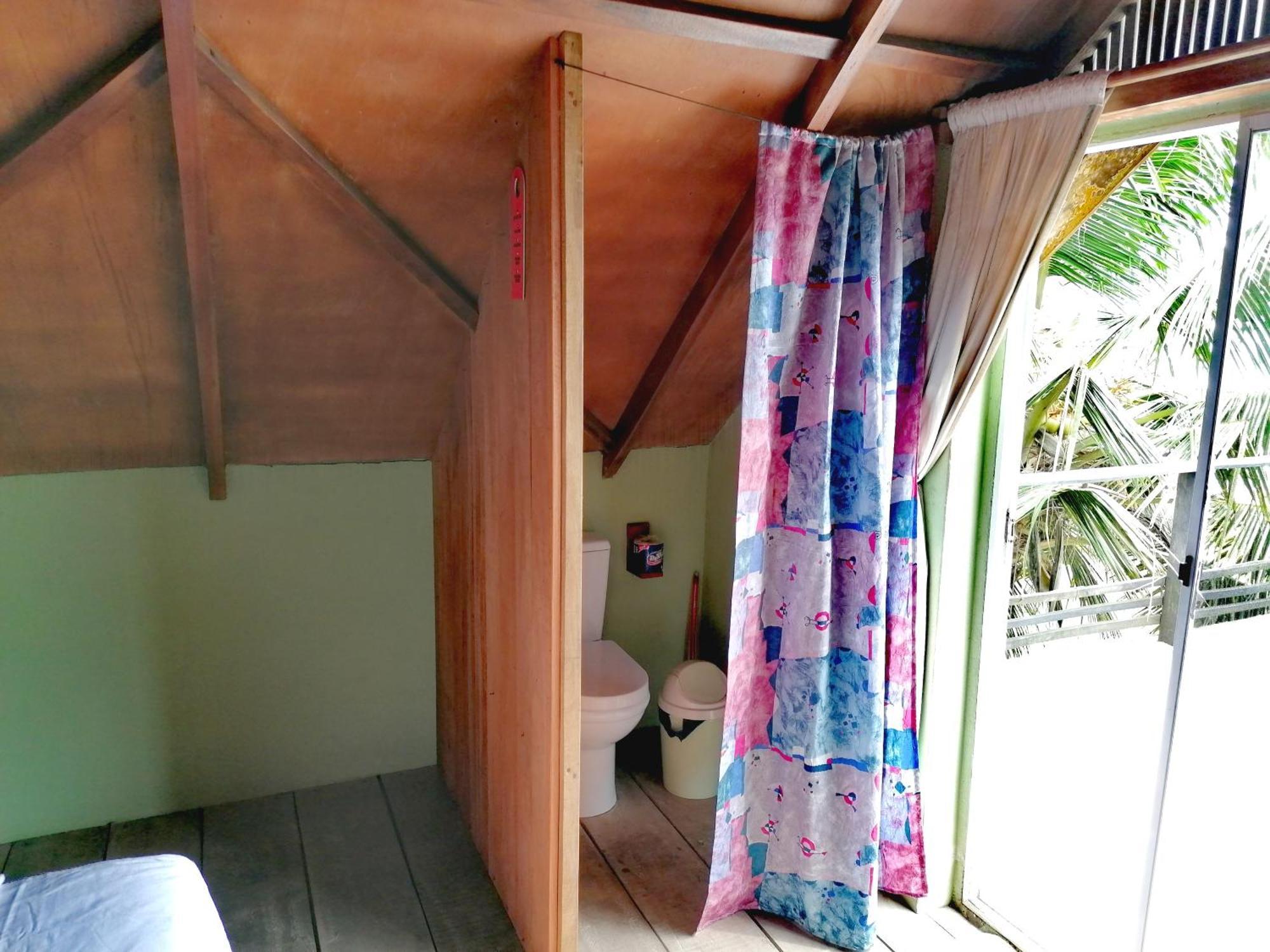 Afro Beach Eco Resort Butre Quarto foto