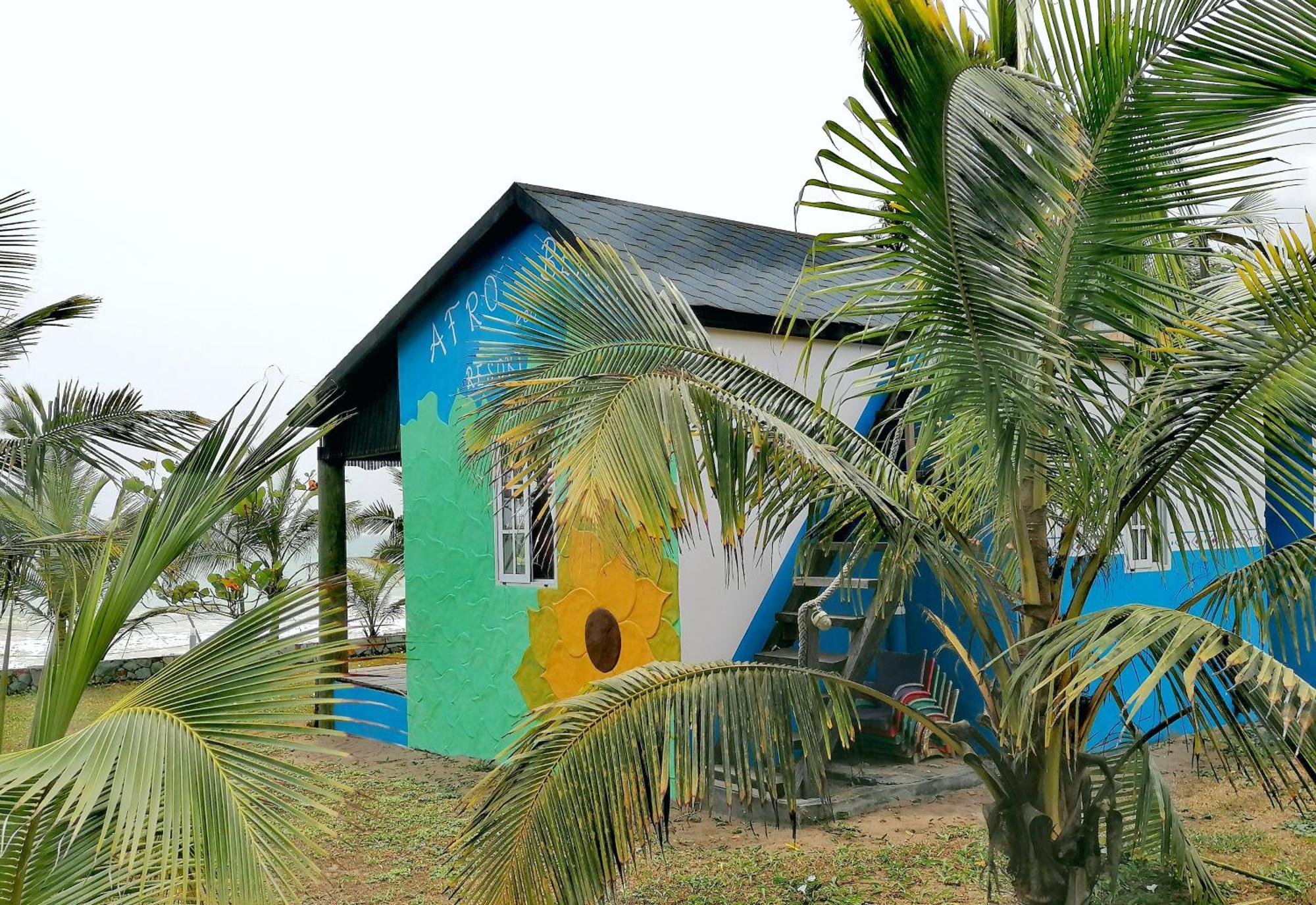 Afro Beach Eco Resort Butre Quarto foto